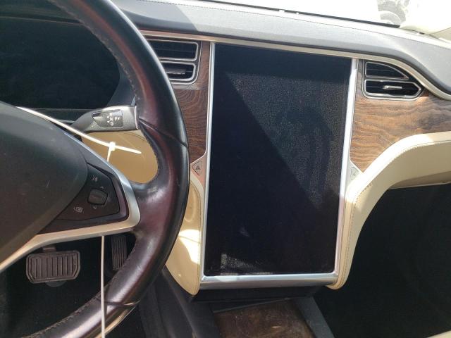 Photo 8 from auction – 2017 TESLA MODEL X with VIN 5YJXCDE2XHF052384
