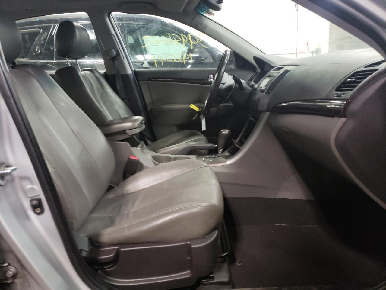 Photo 5 from auction – 2009 HYUNDAI SONATA SE with VIN 5NPEU46F99H565327