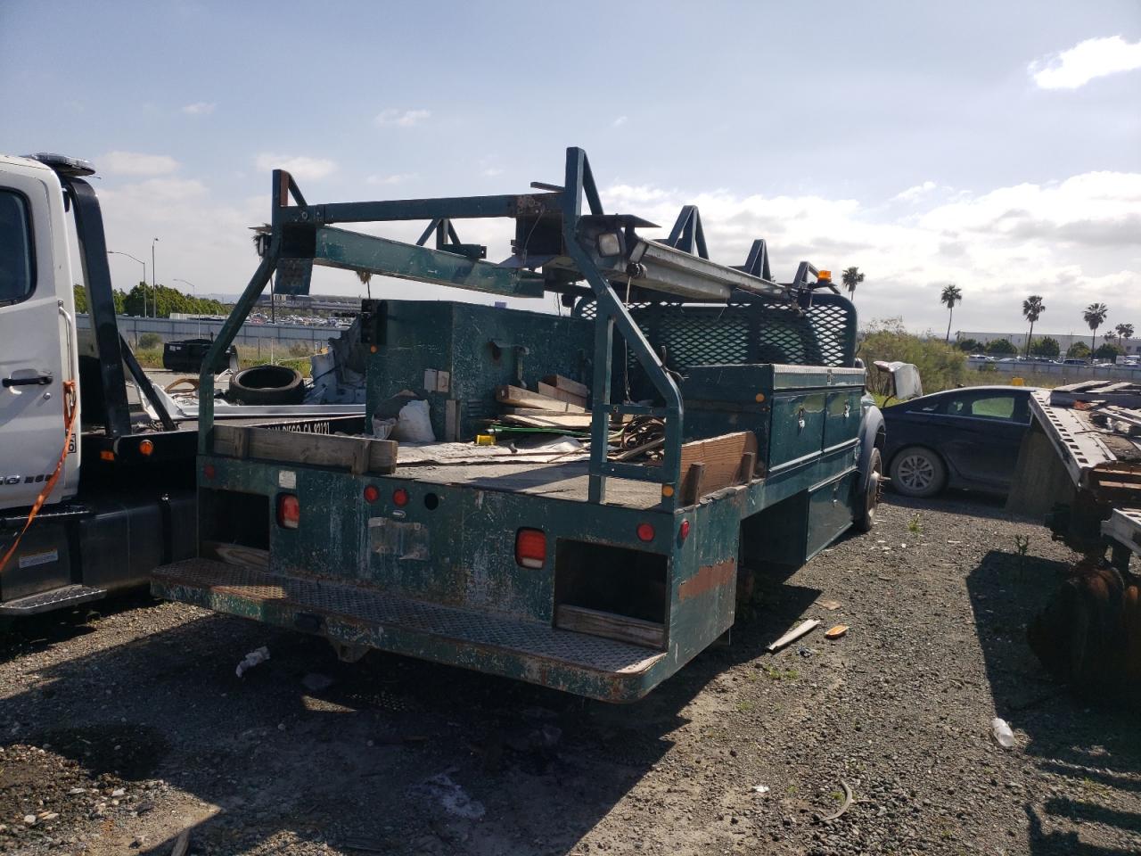 Photo 4 from auction – 2005 FORD F450 SUPER with VIN 1FDXF46P05EC24805