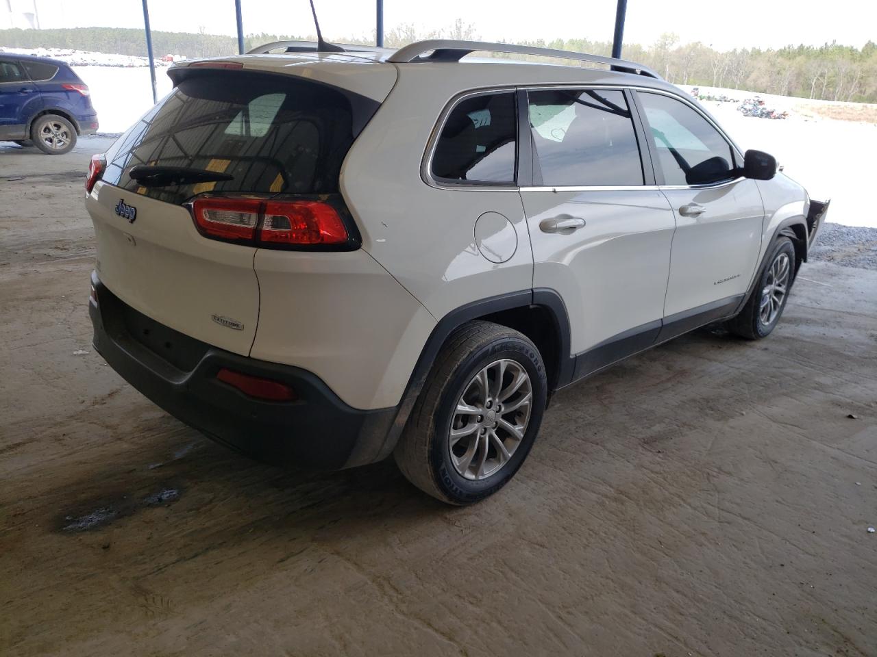 Photo 4 from auction – 2017 JEEP CHEROKEE L with VIN 1C4PJLCBXHW533055
