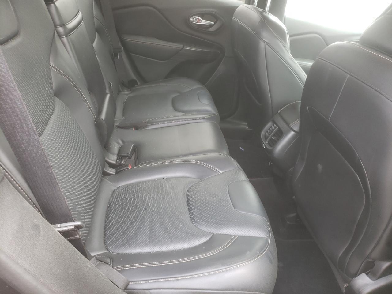 Photo 6 from auction – 2016 JEEP CHEROKEE L with VIN 1C4PJLDS6GW184022