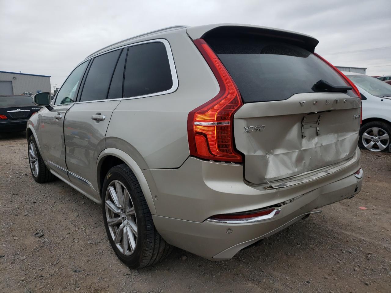 Photo 3 from auction – 2016 VOLVO XC90 T6 with VIN YV4A22PL5G1094971