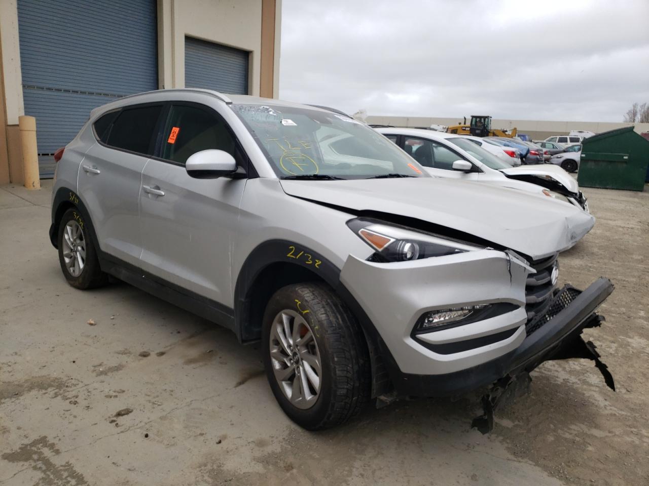 HYUNDAI TUCSON LIM 2016 with VIN KM8J3CA47GU164892 - Photo from auction