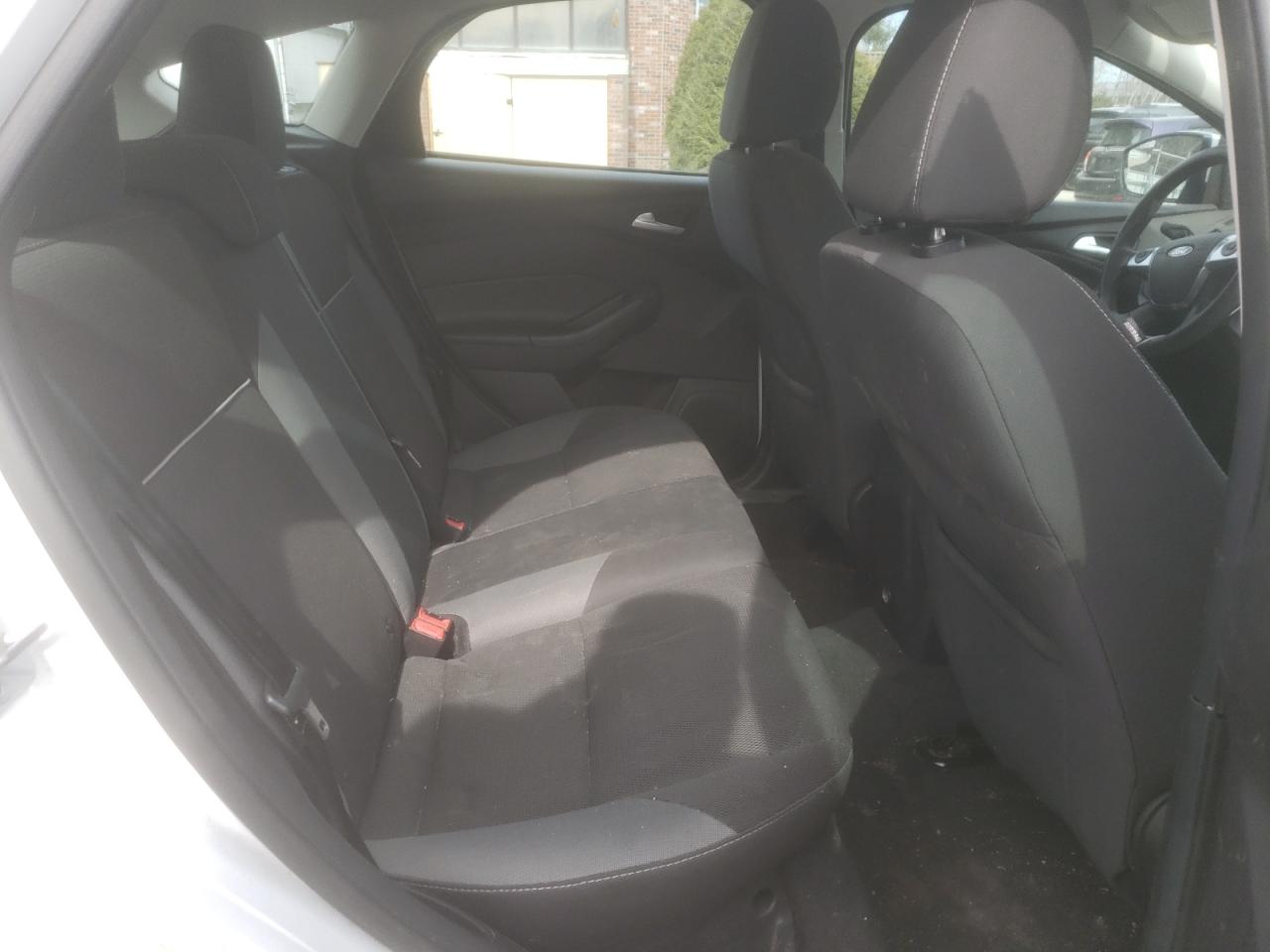 Photo 6 from auction – 2014 FORD FOCUS SE with VIN 1FADP3K21EL157254