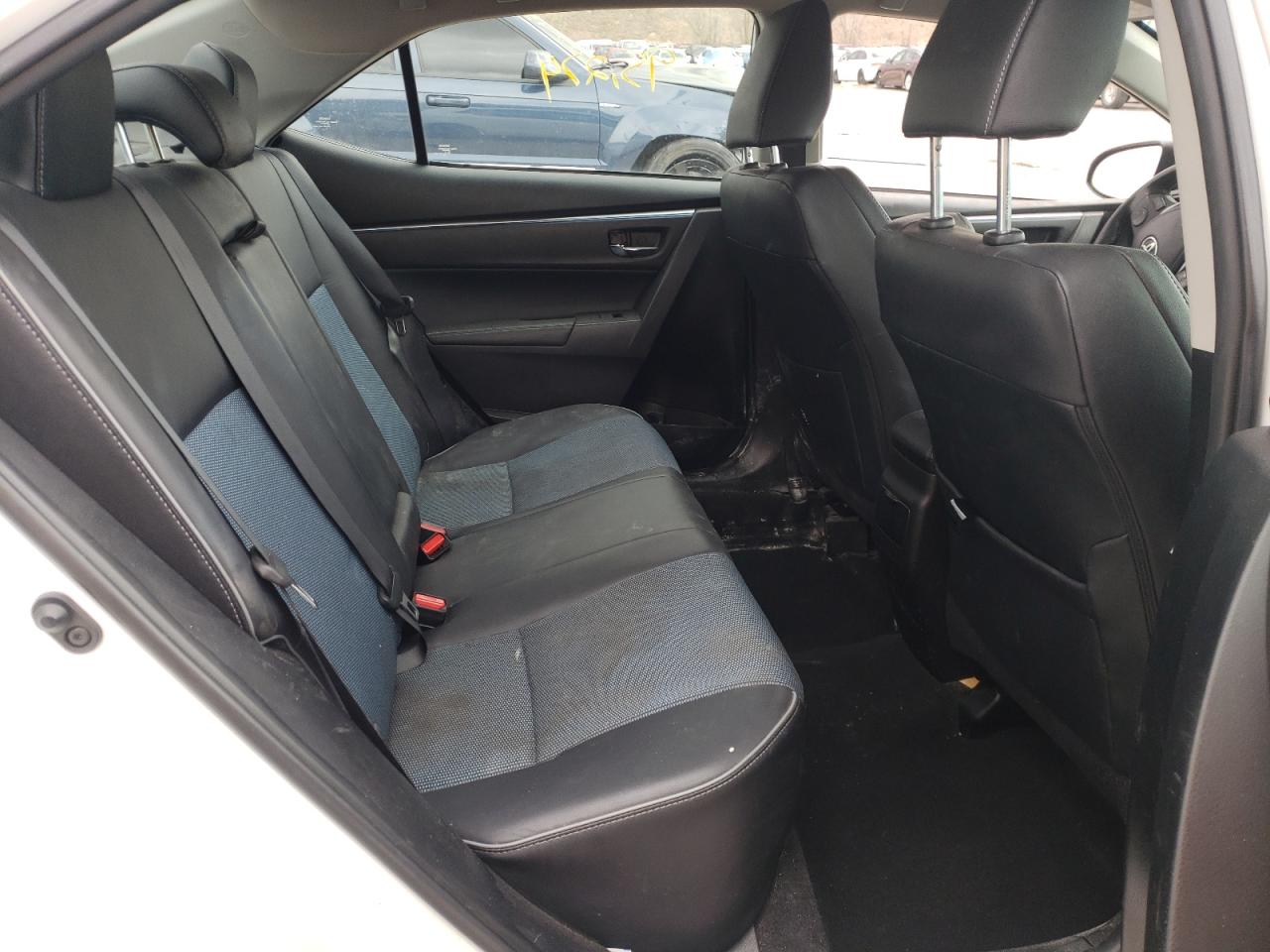 Photo 6 from auction – 2015 TOYOTA COROLLA L with VIN 5YFBURHE5FP318325