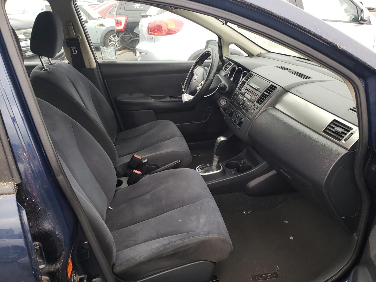 Photo 5 from auction – 2009 NISSAN VERSA S with VIN 3N1BC13E29L378921