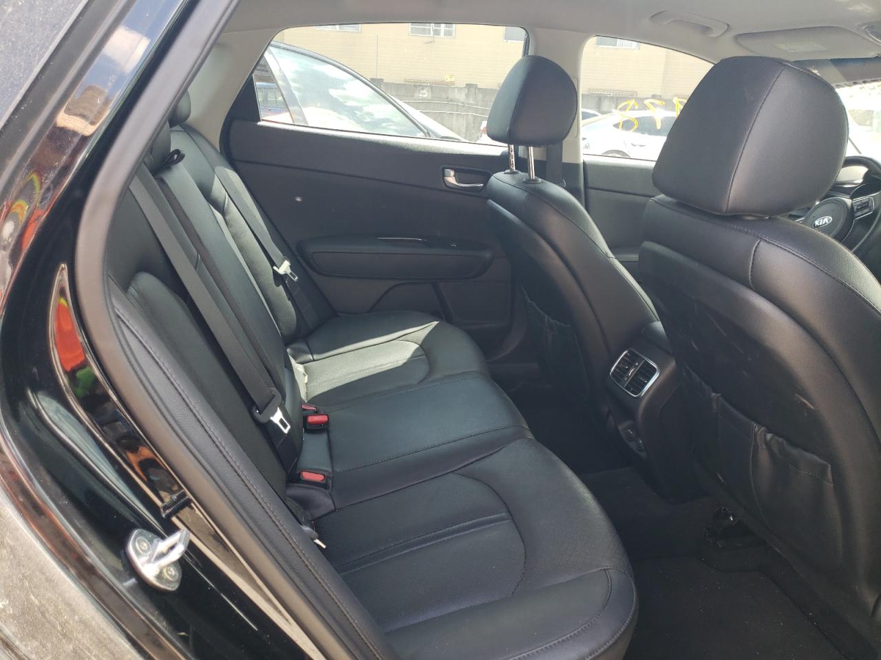 Photo 6 from auction – 2018 KIA OPTIMA EX with VIN 5XXGU4L34JG209371