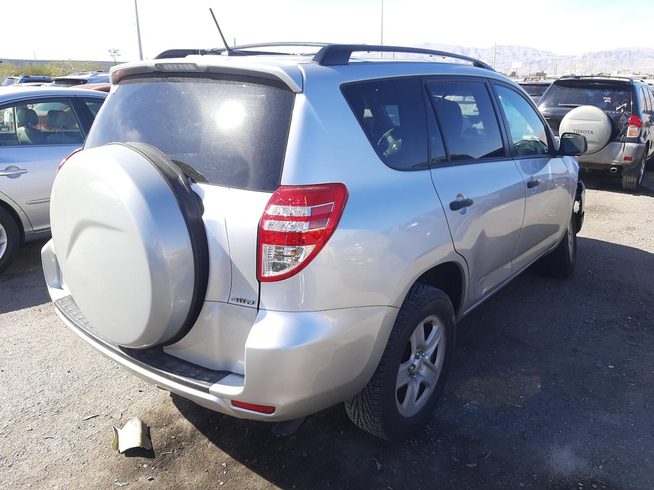 Photo 4 from auction – 2010 TOYOTA RAV4 with VIN 2T3JF4DV9AW053471