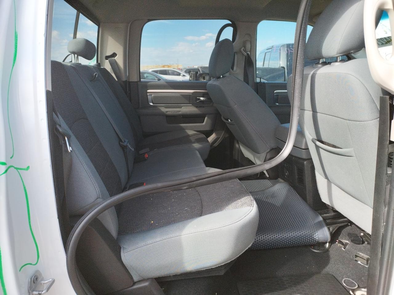 Photo 6 from auction – 2020 RAM 1500 CLASS with VIN 1C6RR6TT6LS136705