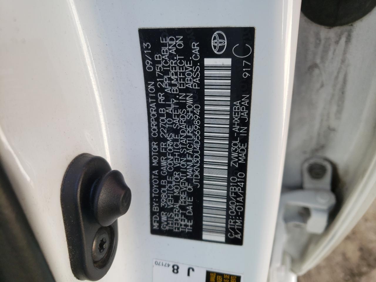 Photo 10 from auction – 2013 TOYOTA PRIUS with VIN JTDKN3DU4D5698940
