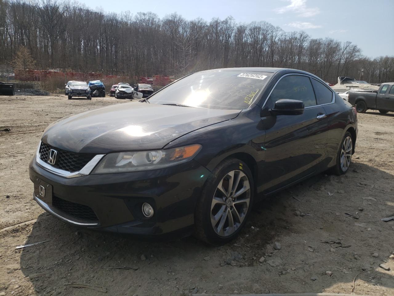 Photo 2 from auction – 2015 HONDA ACCORD EXL with VIN 1HGCT2B82FA003053