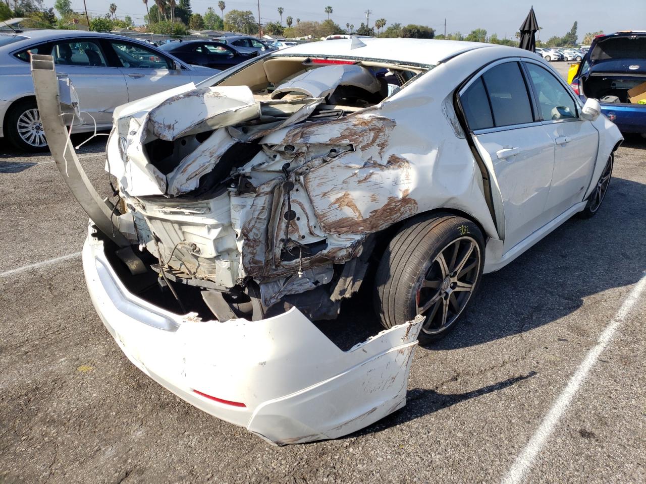 Foto 4 de la subasta – 2012 ACURA TL con VIN 19UUA8F55CA025234