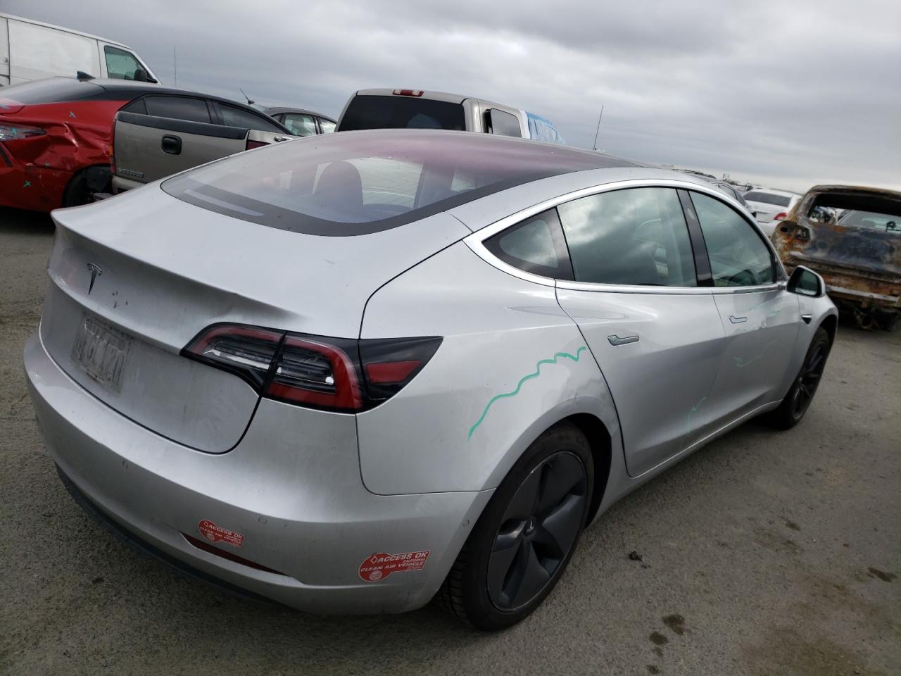 Photo 4 from auction – 2018 TESLA MODEL 3 with VIN 5YJ3E1EA0JF020189