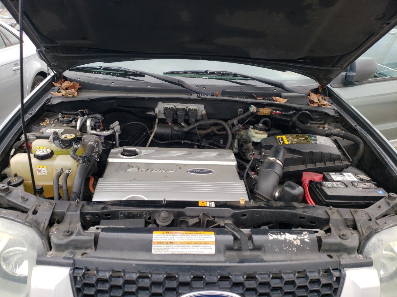 Photo 7 from auction – 2005 FORD ESCAPE HEV with VIN 1FMCU96H85KD90615