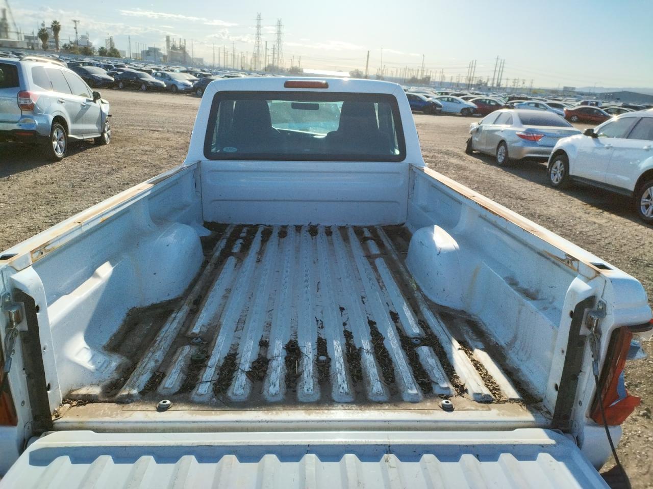 Photo 6 from auction – 2004 FORD RANGER with VIN 1FTYR10U04PB61253