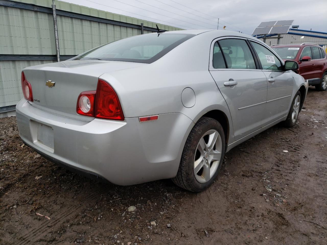 Photo 4 from auction – 2011 CHEVROLET MALIBU LS with VIN 1G1ZB5E14BF124071