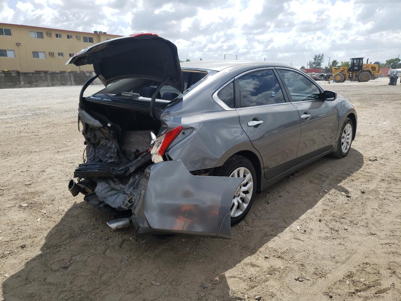 Photo 4 from auction – 2017 NISSAN ALTIMA 2.5 with VIN 1N4AL3APXHN327082