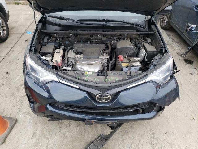 Photo 7 from auction – 2018 TOYOTA RAV4 LE with VIN JTMBFREV2JJ237150