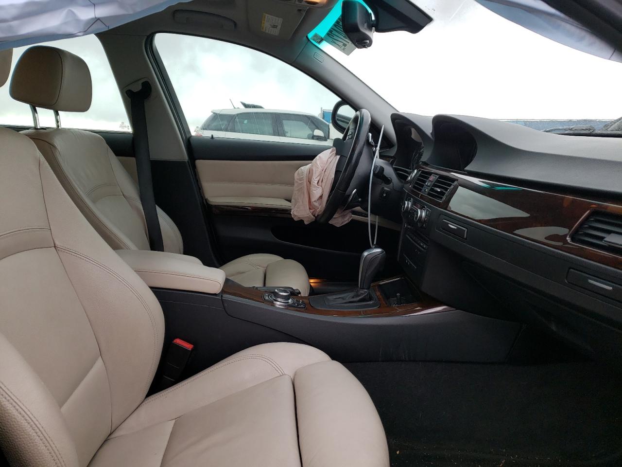 Photo 5 from auction – 2011 BMW 335 XI with VIN WBAPL5C50BA920912
