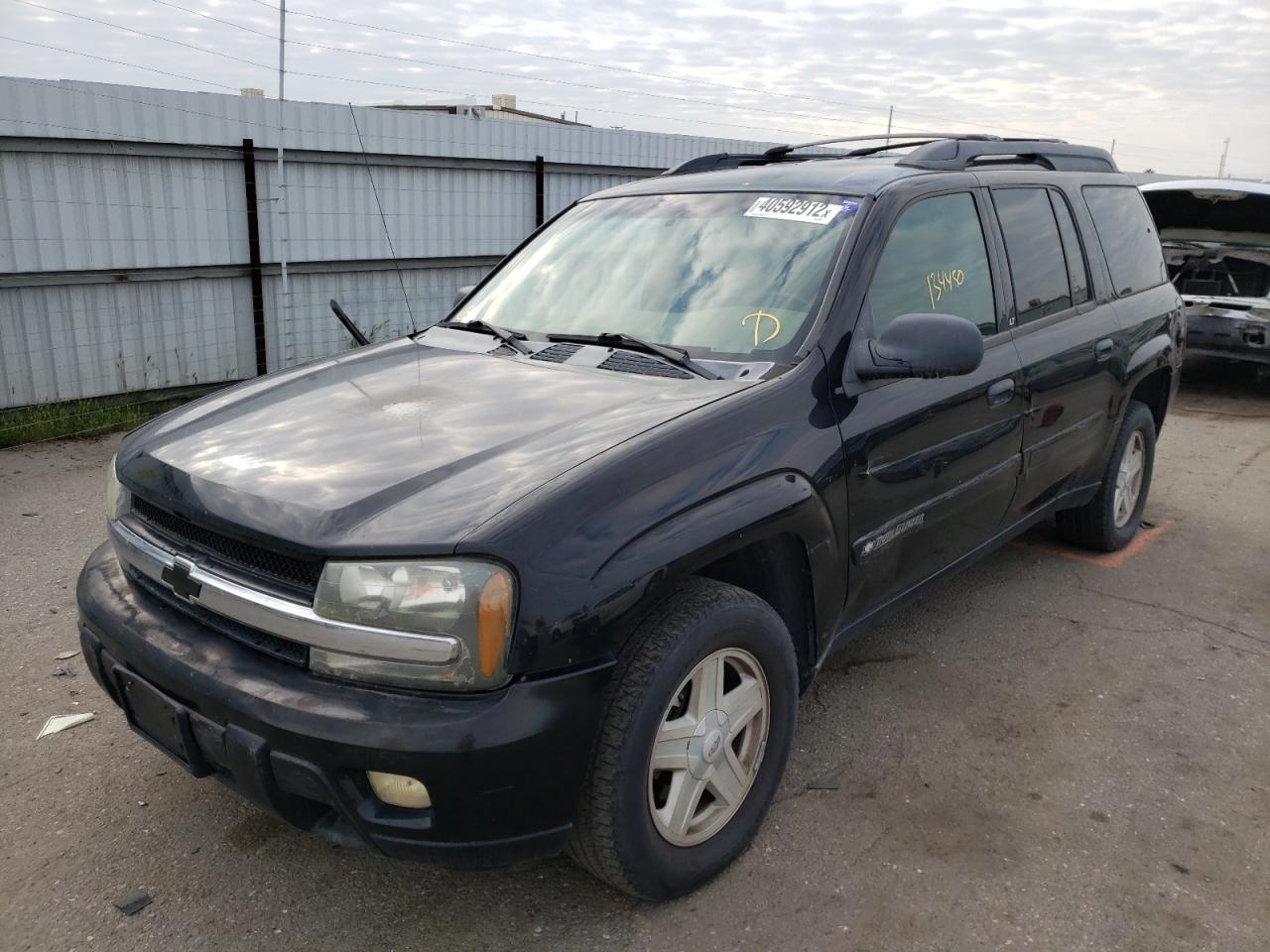 Photo 2 from auction – 2003 CHEVROLET TRAILBLAZE with VIN 1GNES16P336208098