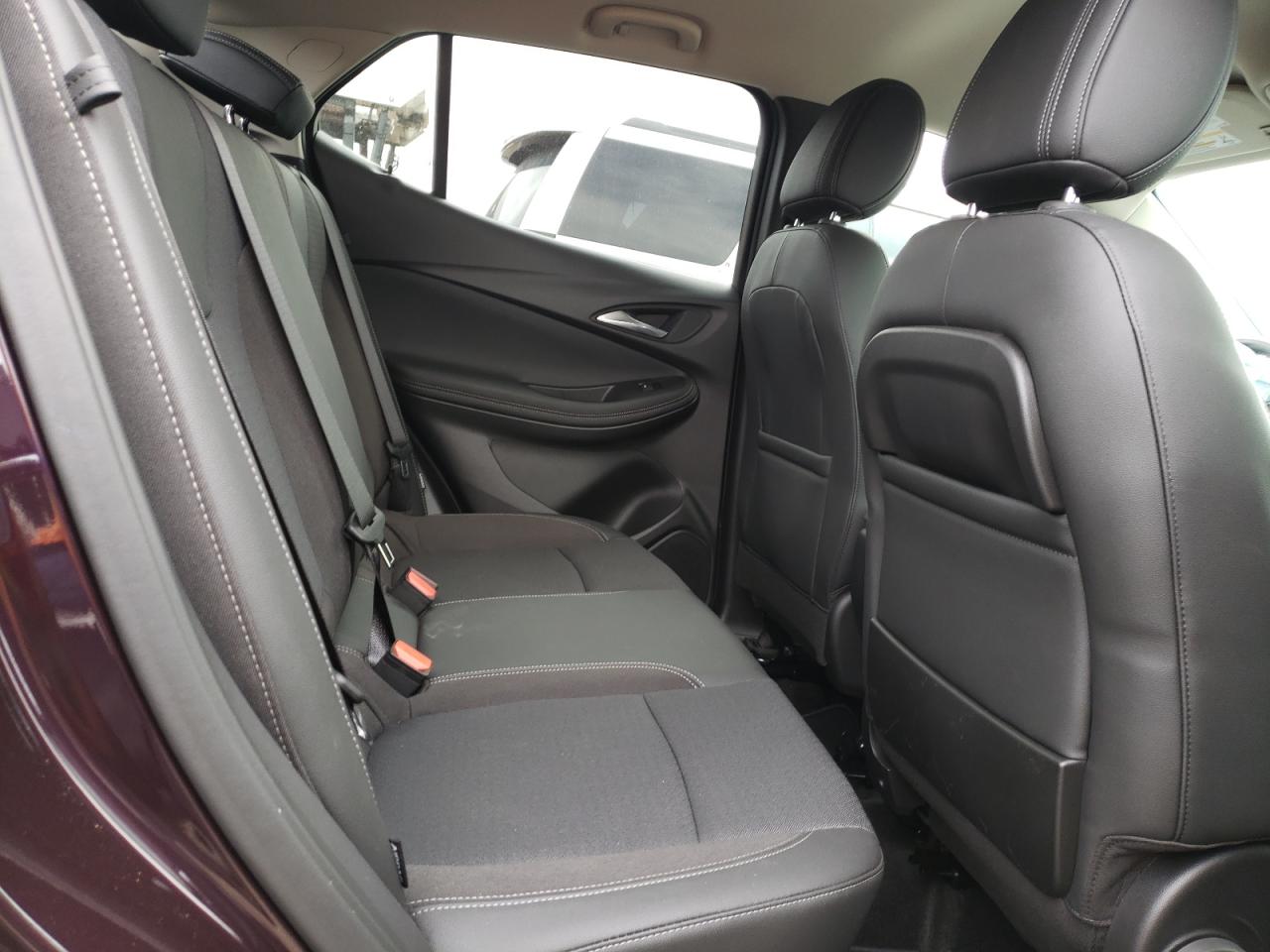 Photo 6 from auction – 2020 BUICK ENCORE GX with VIN KL4MMCSL2LB111909