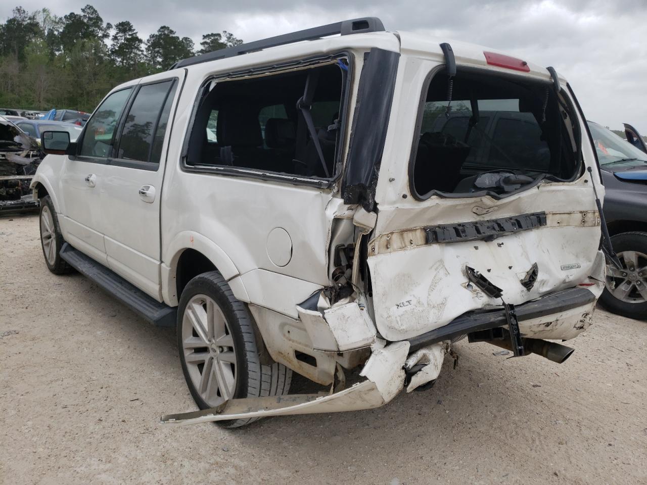 Photo 3 from auction – 2015 FORD EXPEDITION with VIN 1FMJK1HT9FEF15475