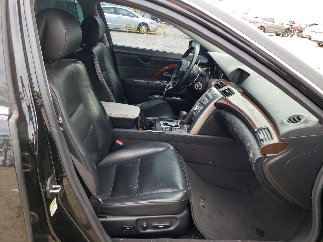 Photo 5 from auction – 2006 ACURA RL with VIN JH4KB16566C002787
