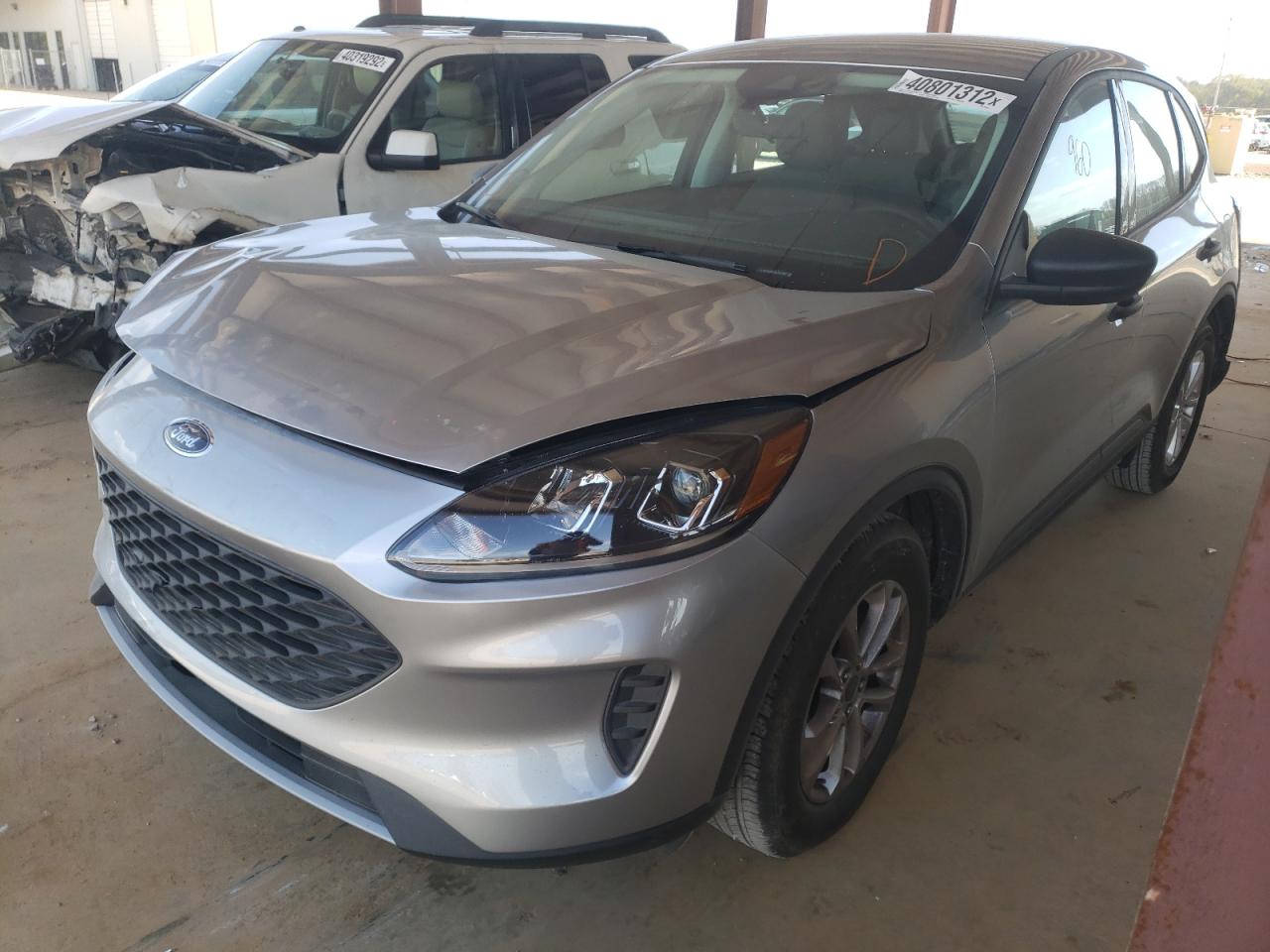 Photo 2 from auction – 2022 FORD ESCAPE S with VIN 1FMCU0F64NUA31857