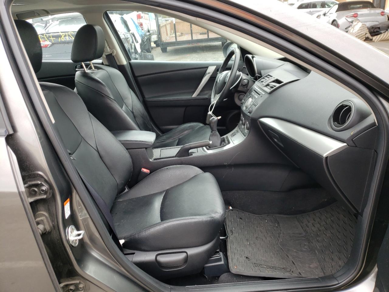 Photo 5 from auction – 2010 MAZDA 3 S with VIN JM1BL1S67A1153736