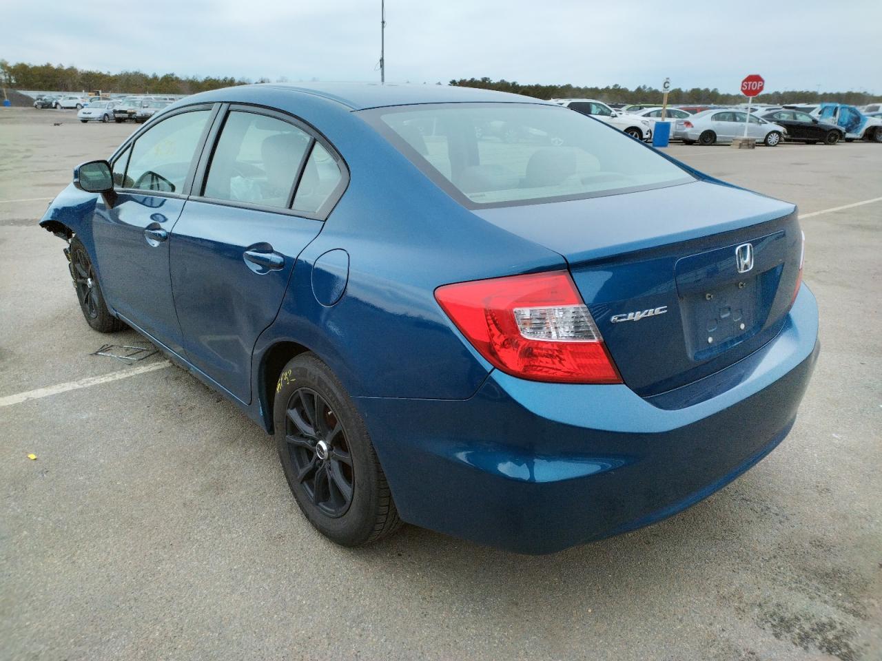 Photo 3 from auction – 2012 HONDA CIVIC LX with VIN 19XFB2F57CE332323