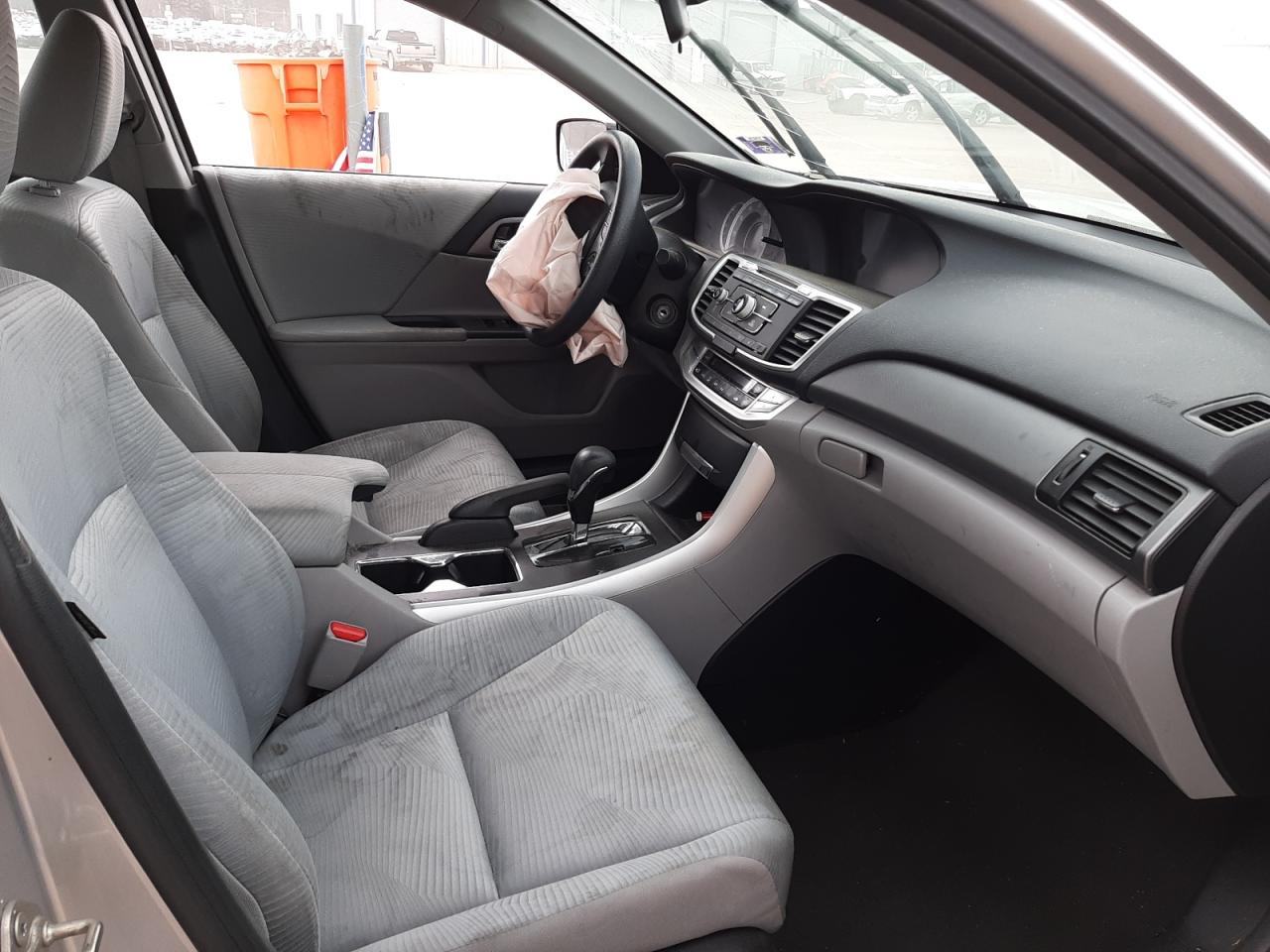 Photo 5 from auction – 2014 HONDA ACCORD LX with VIN 1HGCR2F31EA013097