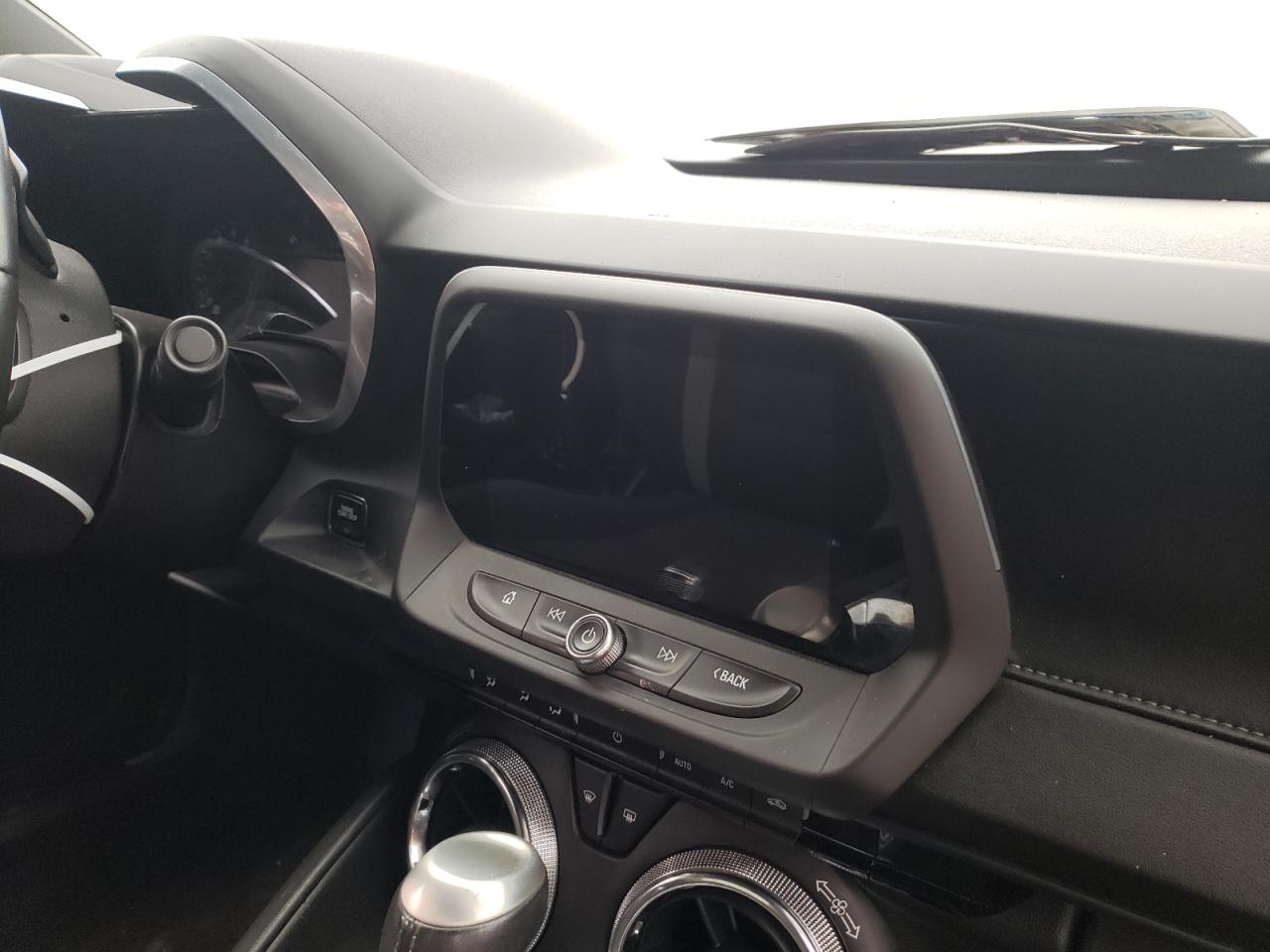 Photo 9 from auction – 2016 CHEVROLET CAMARO LT with VIN 1G1FB3DS1G0190928