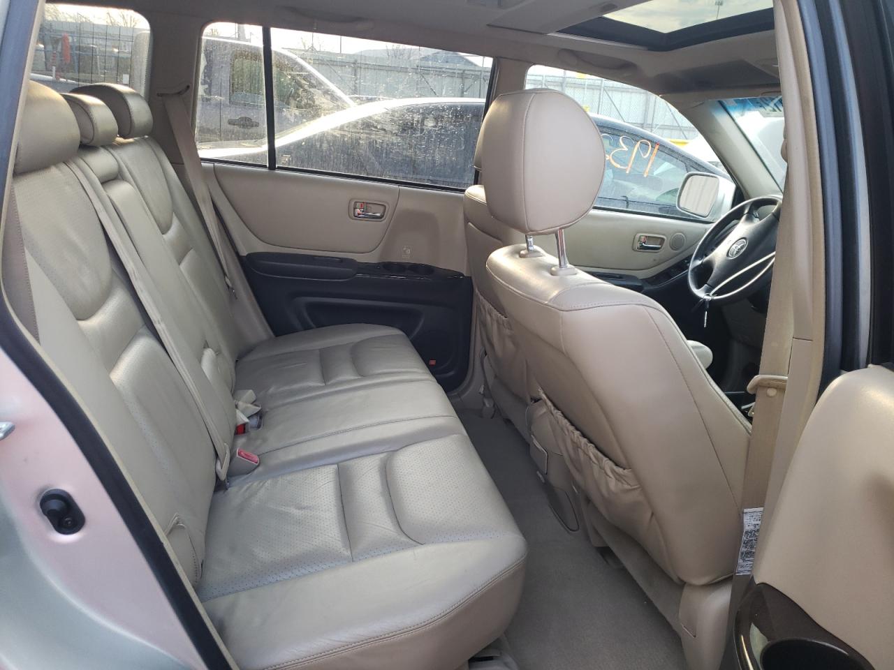 Photo 6 from auction – 2003 TOYOTA HIGHLANDER with VIN JTEHF21A330108259