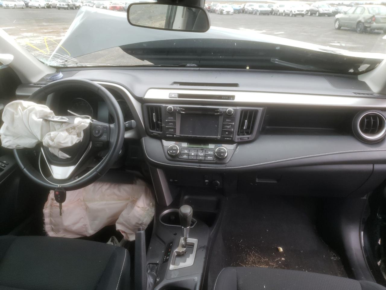 Photo 9 from auction – 2017 TOYOTA RAV4 XLE with VIN 2T3WFREV1HW337575