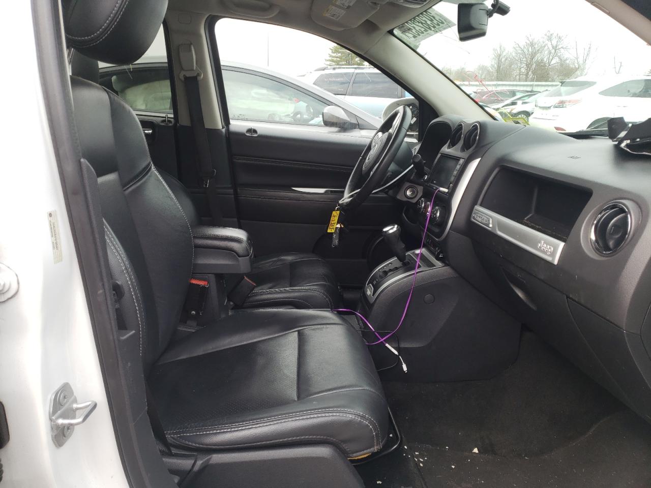 Photo 5 from auction – 2015 JEEP COMPASS LA with VIN 1C4NJDEB8FD189387