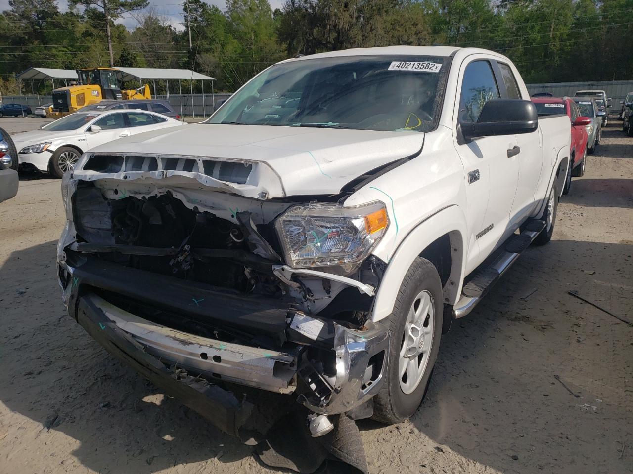 Photo 2 from auction – 2015 TOYOTA TUNDRA DOU with VIN 5TFRY5F13FX190129
