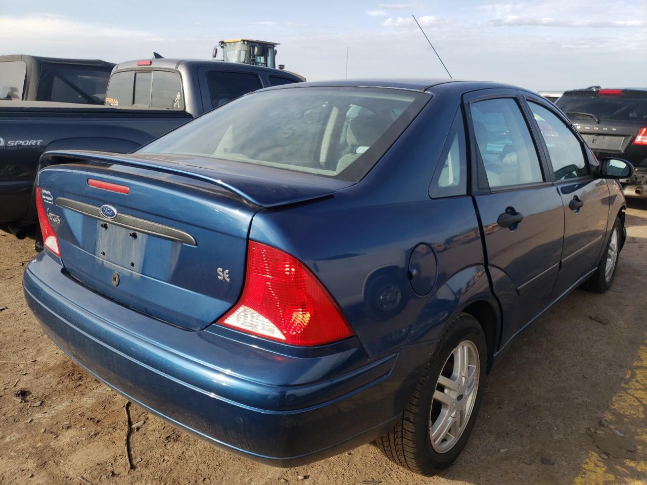 Photo 4 from auction – 2000 FORD FOCUS SE with VIN 1FAFP343XYW306584