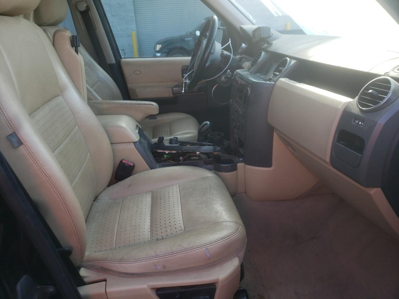 Photo 5 from auction – 2005 LAND ROVER LR3 SE with VIN SALAD25435A333836