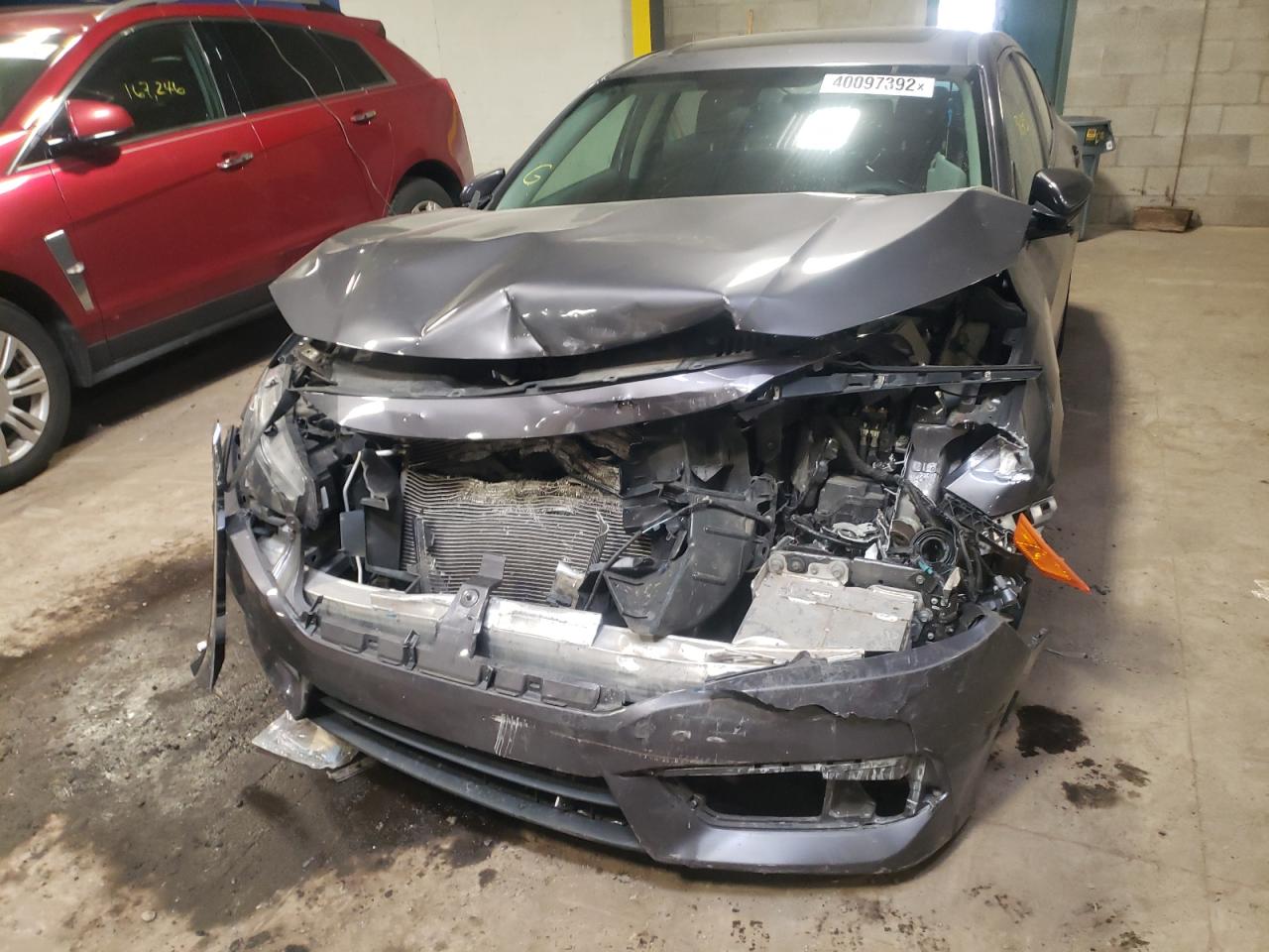 Photo 9 from auction – 2018 HONDA CIVIC EX with VIN 2HGFC2F71JH524970