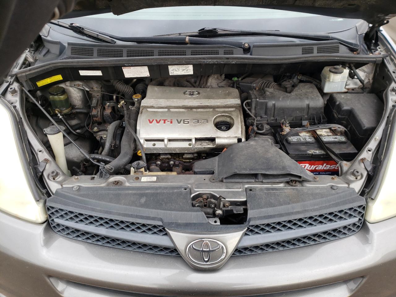 Photo 7 from auction – 2005 TOYOTA SIENNA XLE with VIN 5TDBA22C35S047889
