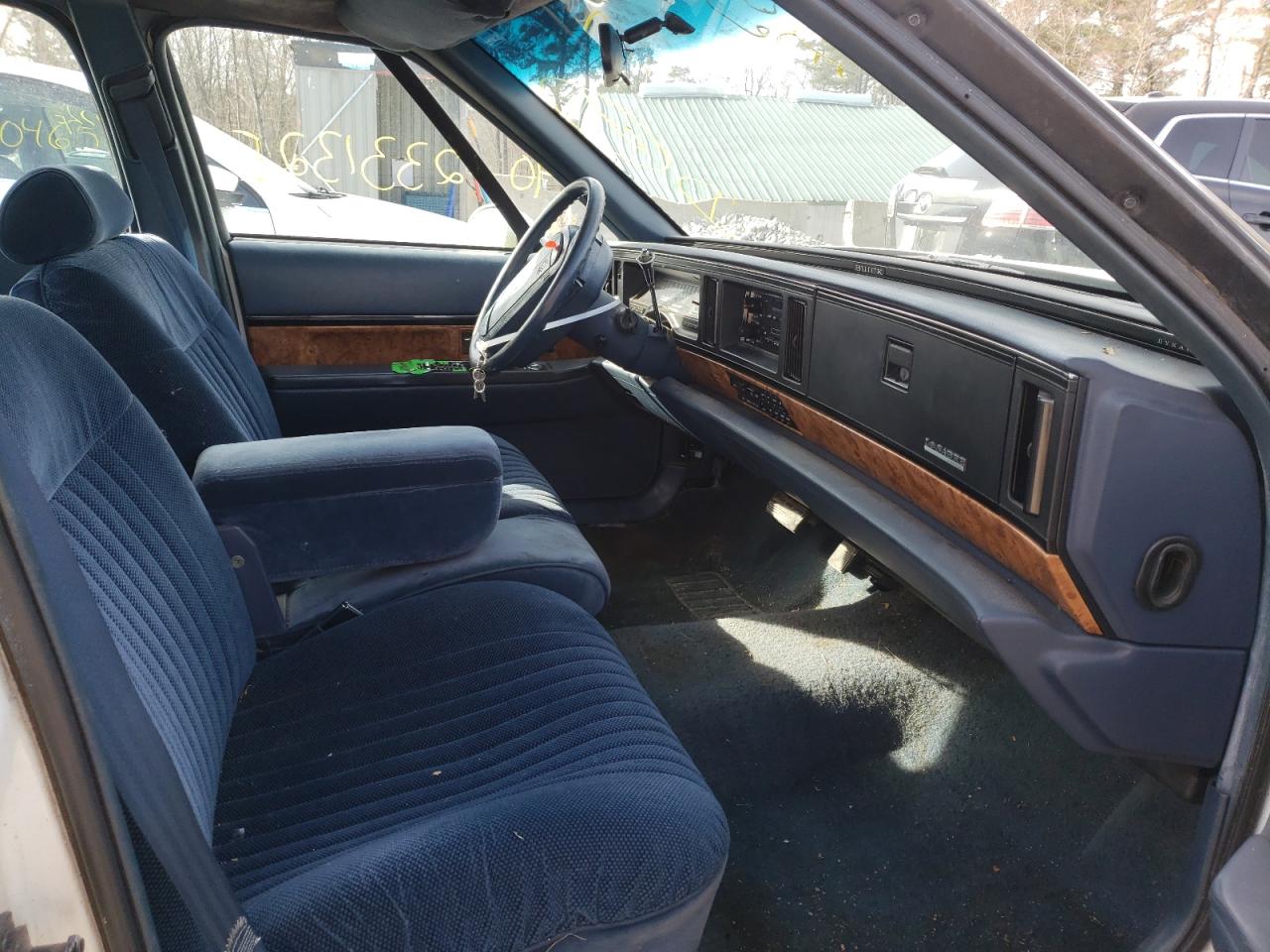 Photo 5 from auction – 1993 BUICK LESABRE CU with VIN 1G4HP53L2PH513128