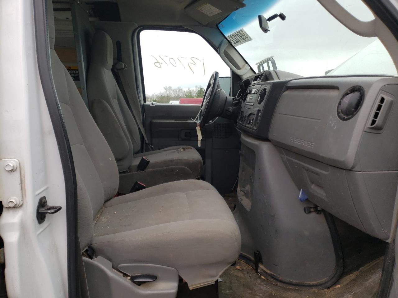 Photo 5 from auction – 2014 FORD ECONOLINE with VIN 1FTNE2EW4EDA14094