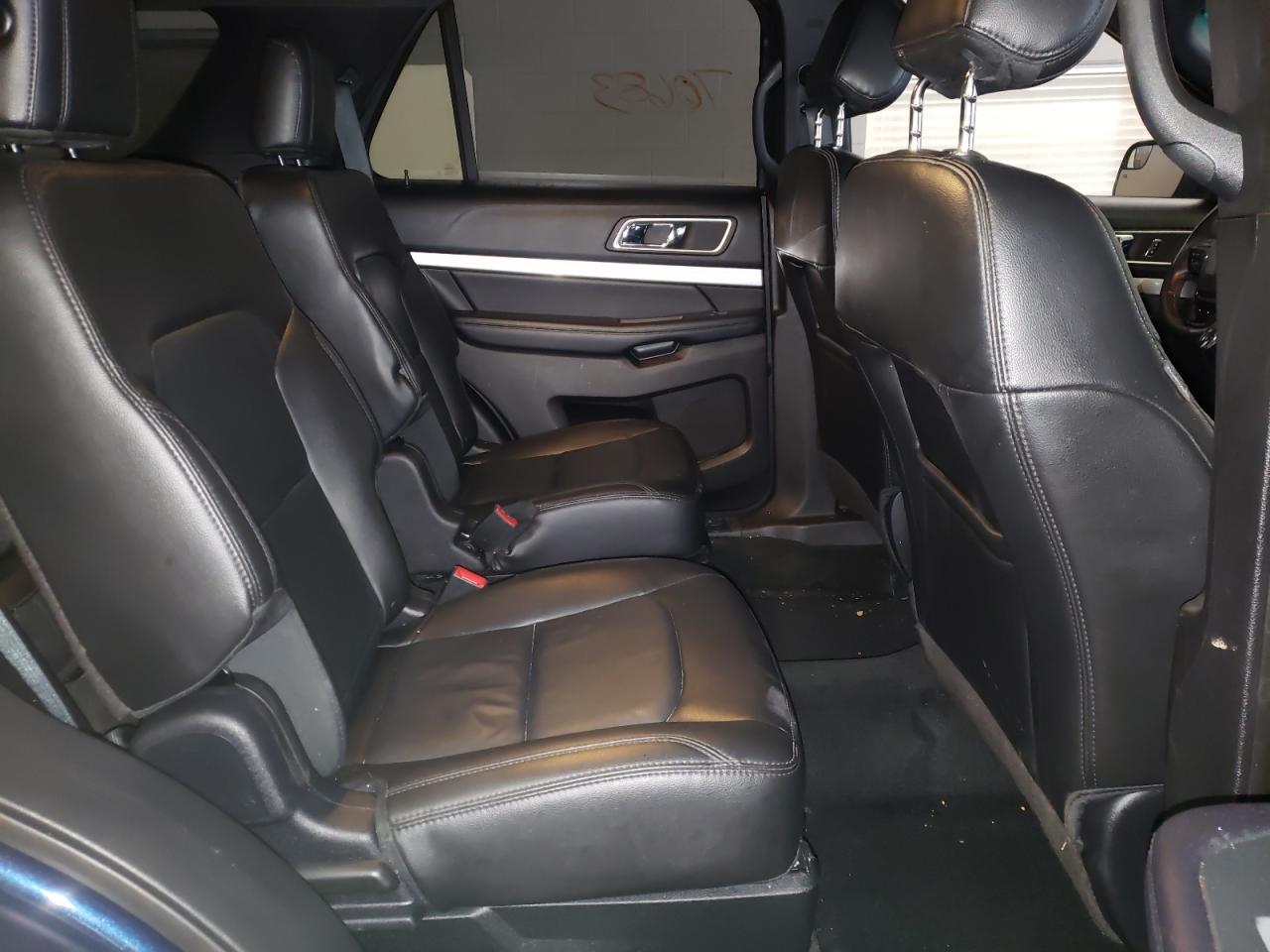 Photo 6 from auction – 2017 FORD EXPLORER X with VIN 1FM5K8D85HGB04836