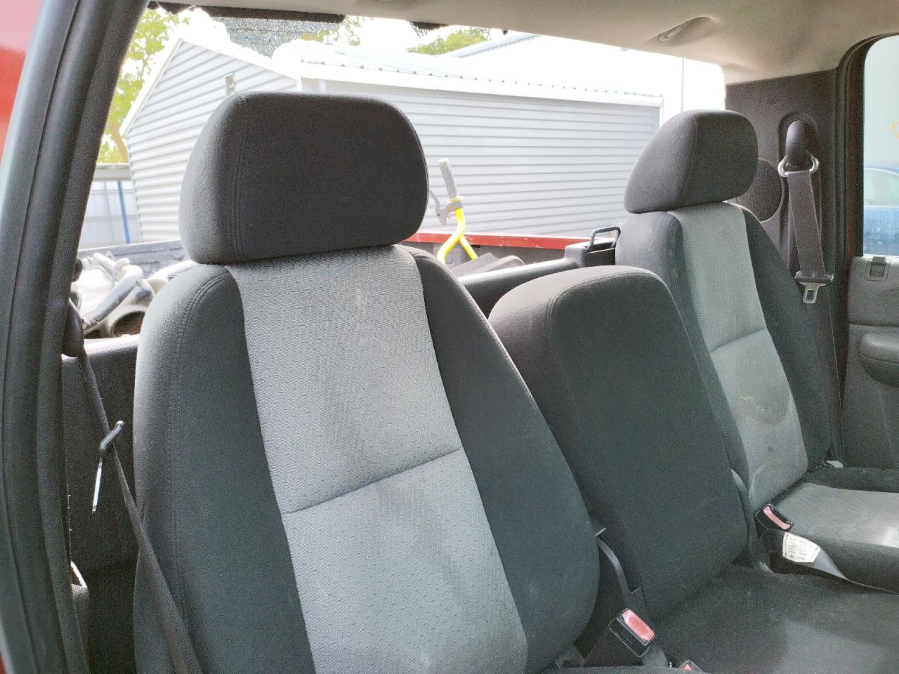 Photo 6 from auction – 2007 CHEVROLET SILVERADO with VIN 1GCEC14C37Z548877