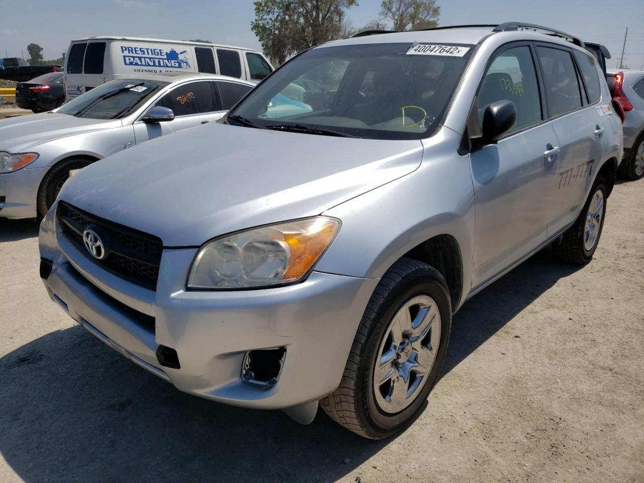 Photo 2 from auction – 2011 TOYOTA RAV4 with VIN 2T3ZF4DV3BW068732