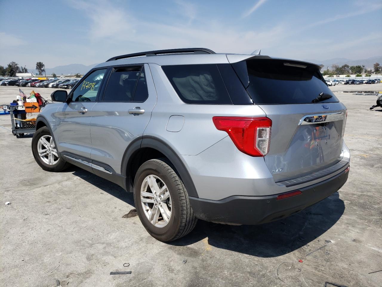 Photo 3 from auction – 2020 FORD EXPLORER X with VIN 1FMSK7DH5LGA54266