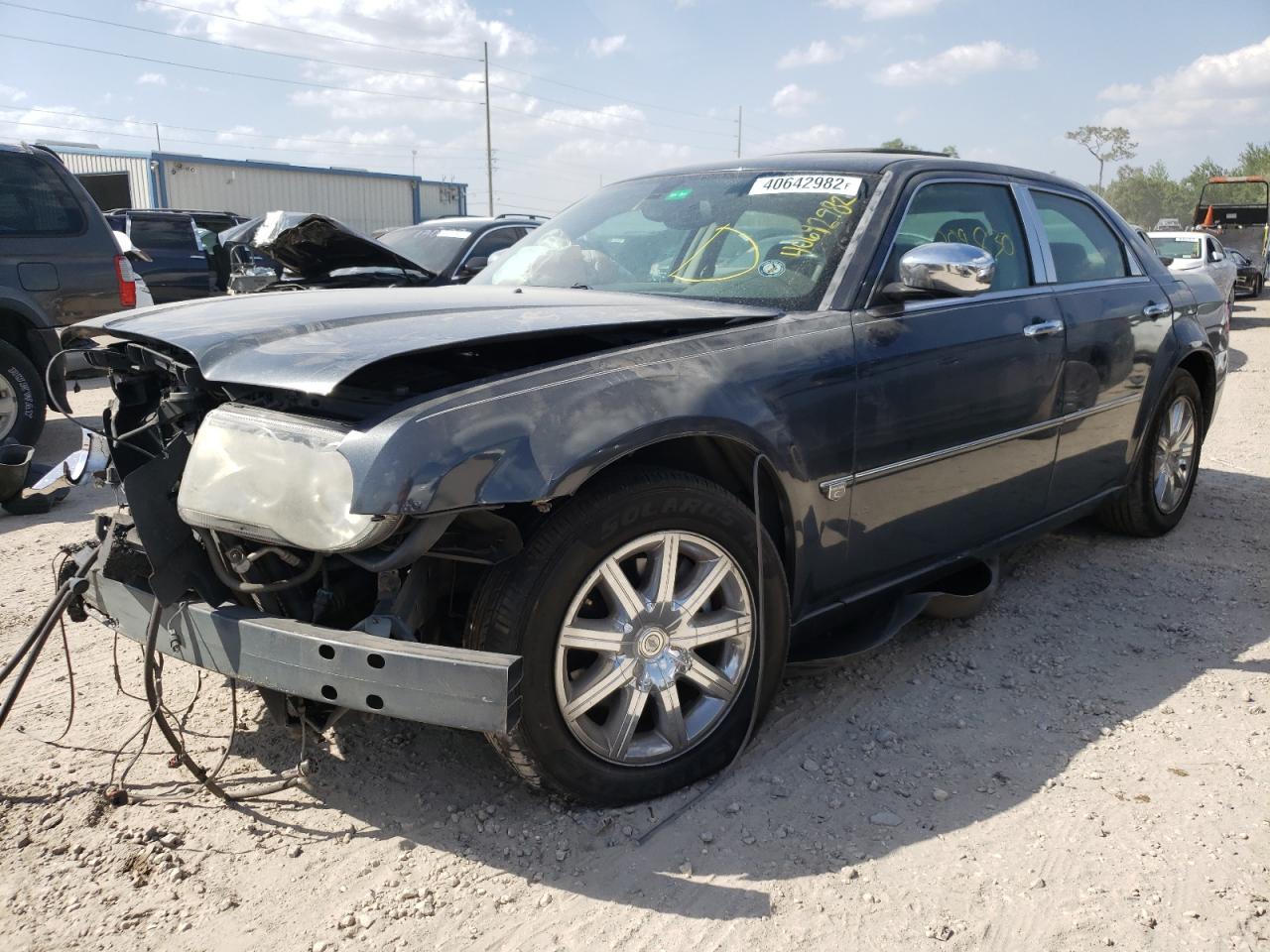 Photo 2 from auction – 2007 CHRYSLER 300C with VIN 2C3LA63H67H720167