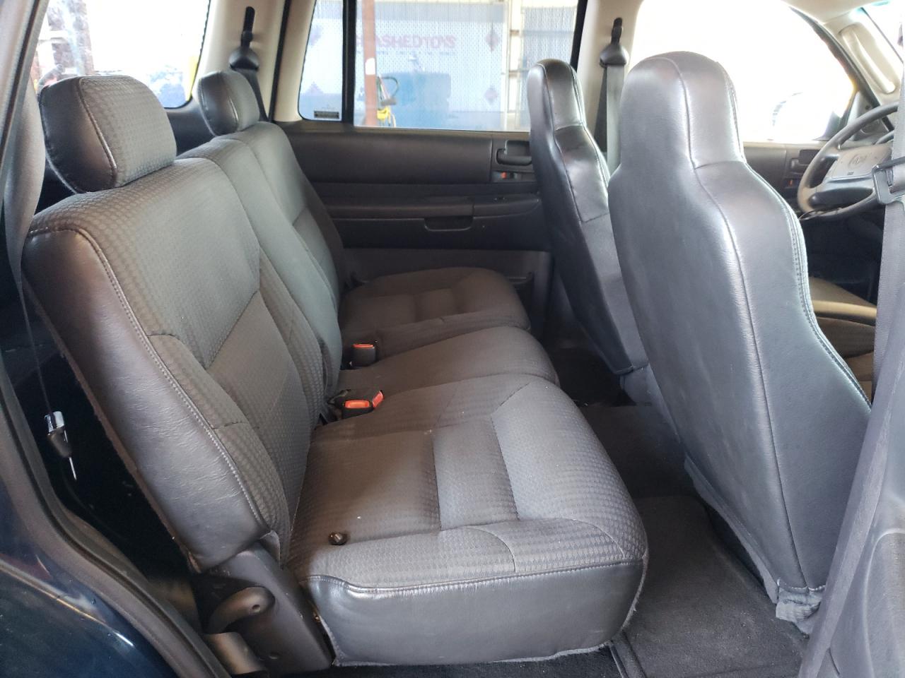 Photo 6 from auction – 2001 DODGE DURANGO with VIN 1B4HR28N21F526565