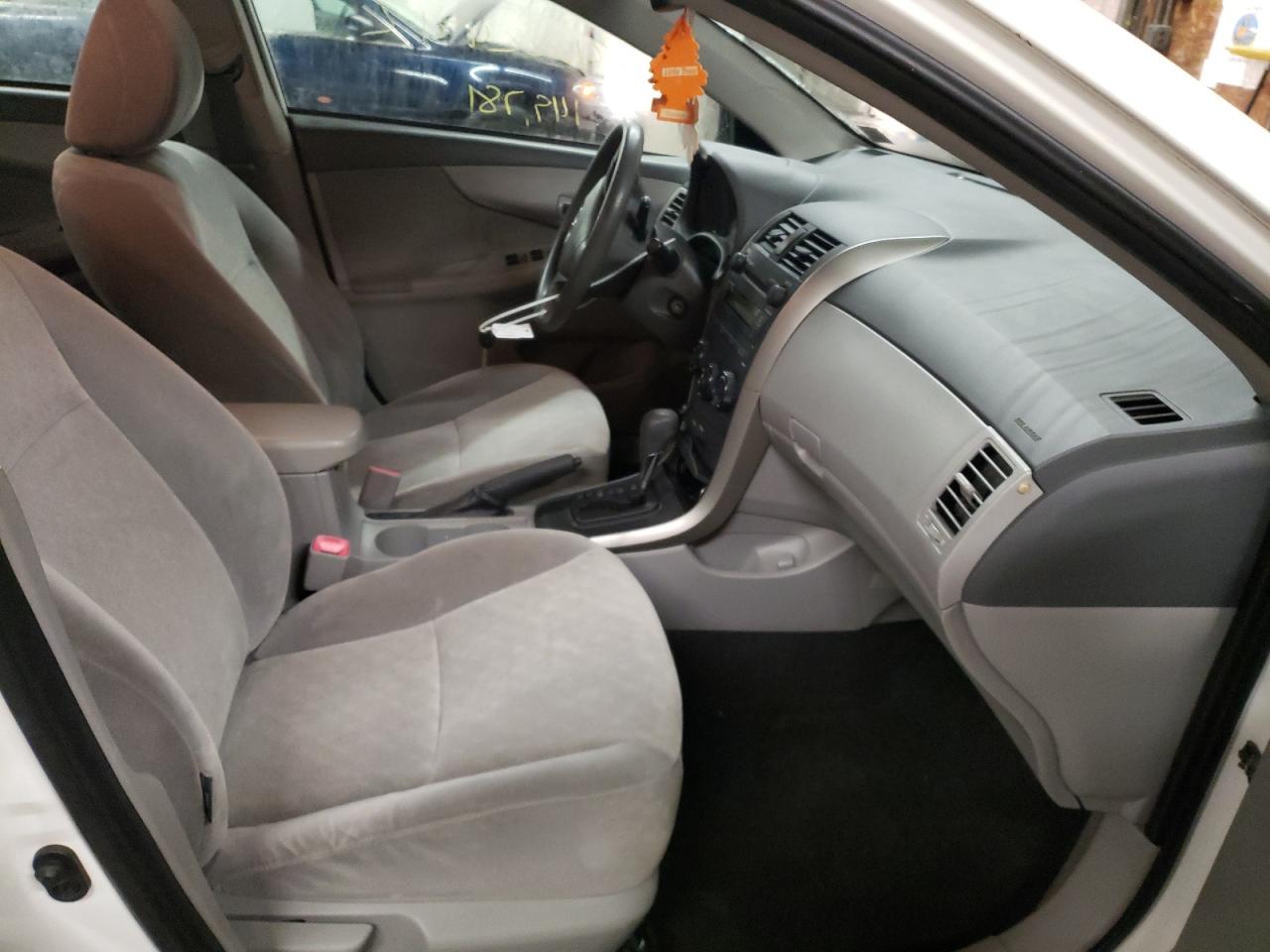 Photo 5 from auction – 2009 TOYOTA COROLLA BA with VIN JTDBL40E59J005379