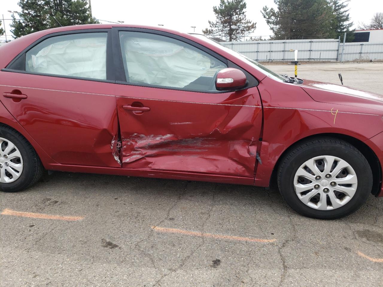 Photo 9 from auction – 2010 KIA FORTE EX with VIN KNAFU4A25A5837298